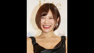 手島優「冬に水着でお外は寒い」　凍えるショットに反響続々　「さすがのプロ根性」「風邪ひかないでね」