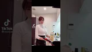 おっぱい手料理　#shorts  #森咲智美　#fyp  #funny