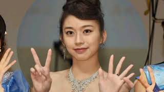 牧野真莉愛、“脱ぎかけビキニ”ショット「なんちゅーボディしてやがる」「スタイル神すぎる」