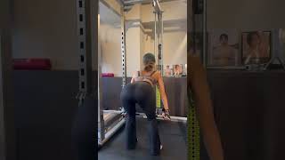 橋本梨菜フィットネス