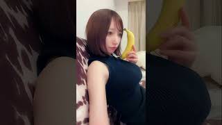 「清水あいり、HOT LIMIT風コーデで大胆オフショット公開」