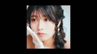 “美腹筋ショット”が話題の岸明日香、シェイプされたウエストの秘訣を明かす